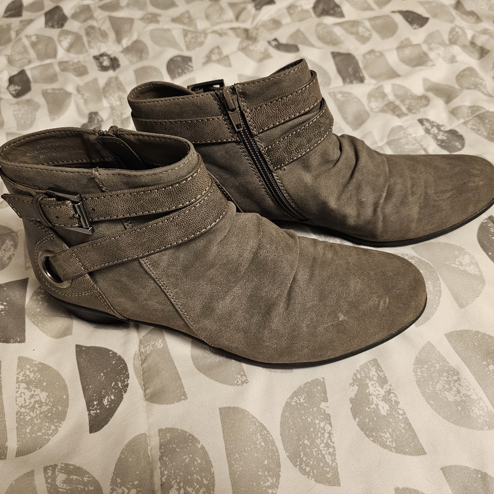 Women's Stylish Ankle Boots - Gray